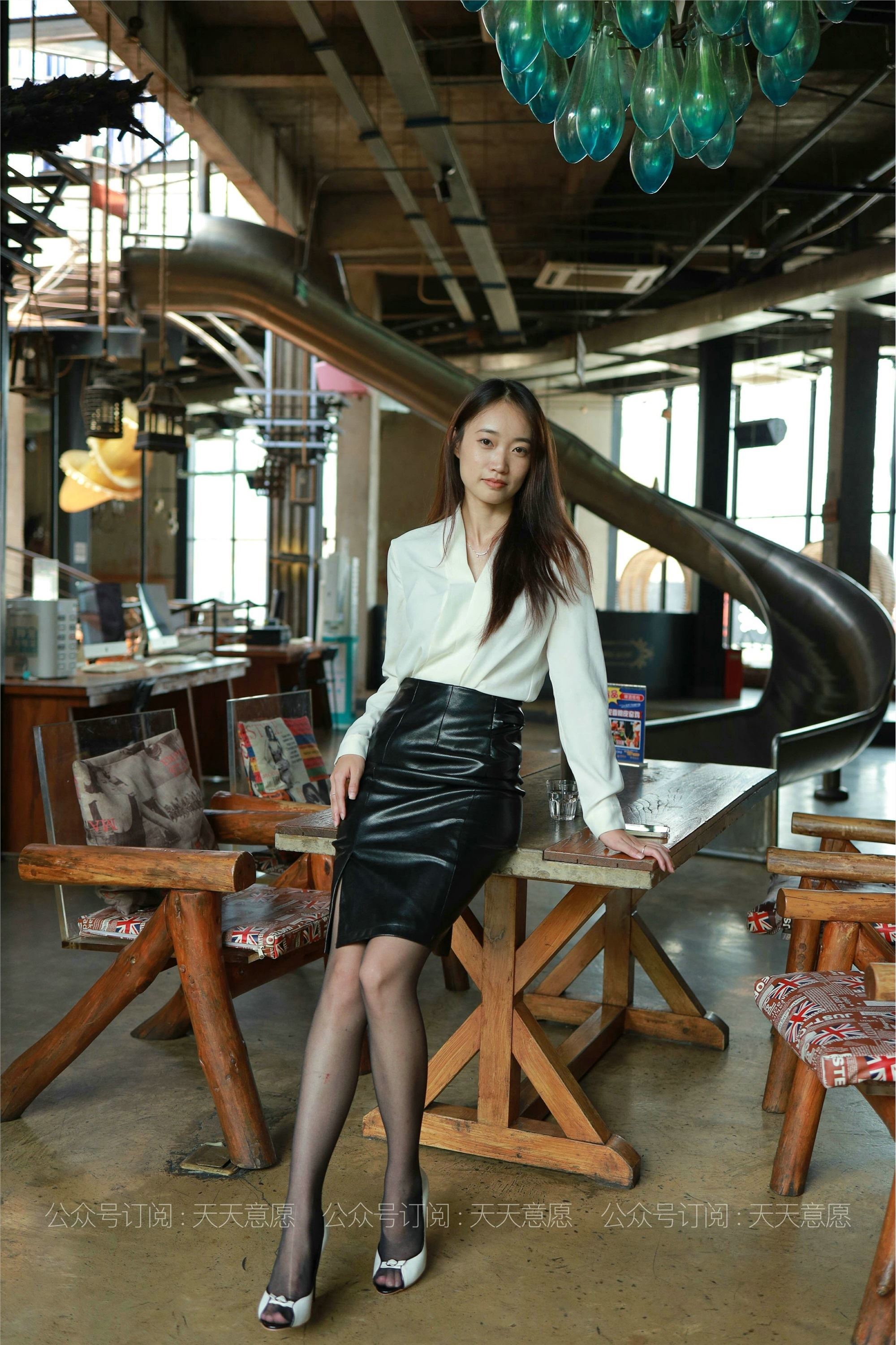 IESS异思趣向  2021.06.30 丝享家847：小高《OL黑玫瑰》